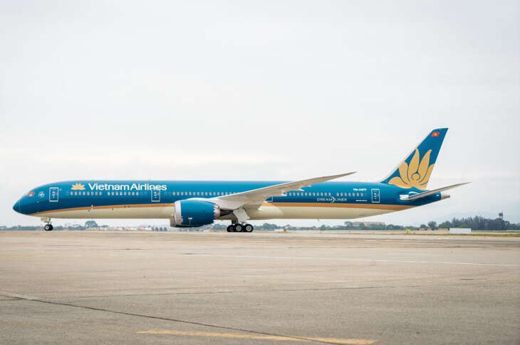 Tỉ lệ cất cánh đúng giờ của Vietnam Airlines năm 2024 ra sao?