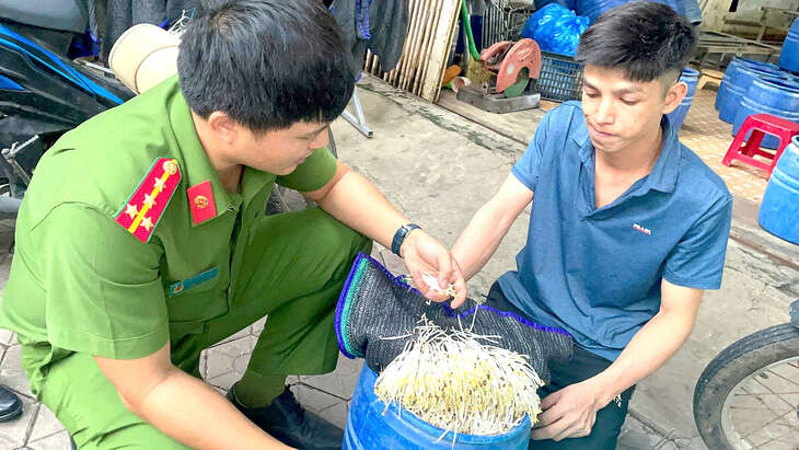 Vì sao đang tâm 'tẩm độc' bữa ăn của đồng bào mình?