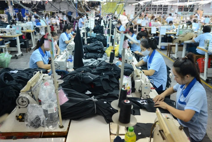 Đơn hàng dệt may tăng nhưng nỗi lo chưa giảm