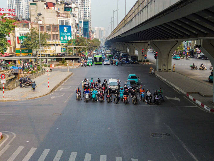 Sở Giao thông vận tải Hà Nội: 'TP.HCM tham khảo cách triển khai điều hành đèn giao thông ở Hà Nội'