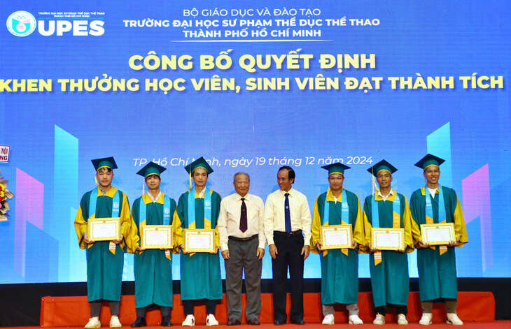 Công Phượng, Xuân Trường, Tuấn Anh tốt nghiệp đại học sau 10 năm