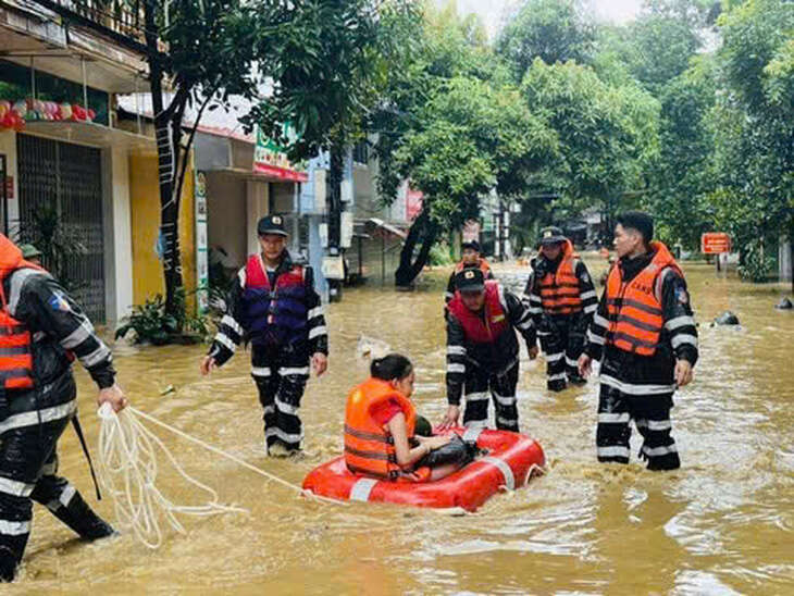 Sau bão lũ có nguy cơ xảy ra dịch bệnh, người dân phòng tránh như thế nào?