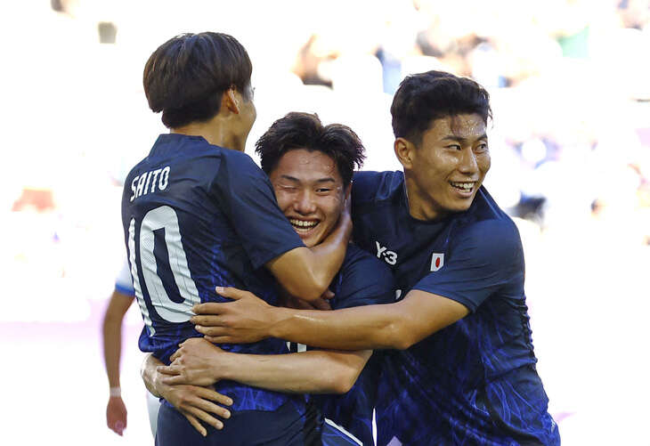 Olympic Nhật Bản đại thắng 5-0 trước Paraguay trong ngày ra quân