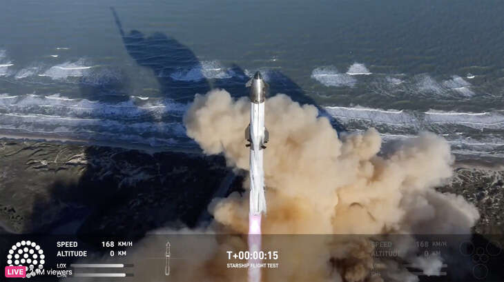 Tàu vũ trụ SpaceX phát nổ, hàng loạt chuyến bay bị hoãn hoặc đổi hướng để tránh mảnh vỡ