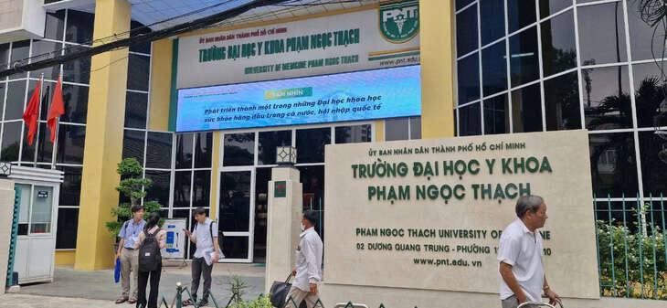 Thanh tra TP.HCM kết luận Trường ĐH Y khoa Phạm Ngọc Thạch thu học phí sai quy định