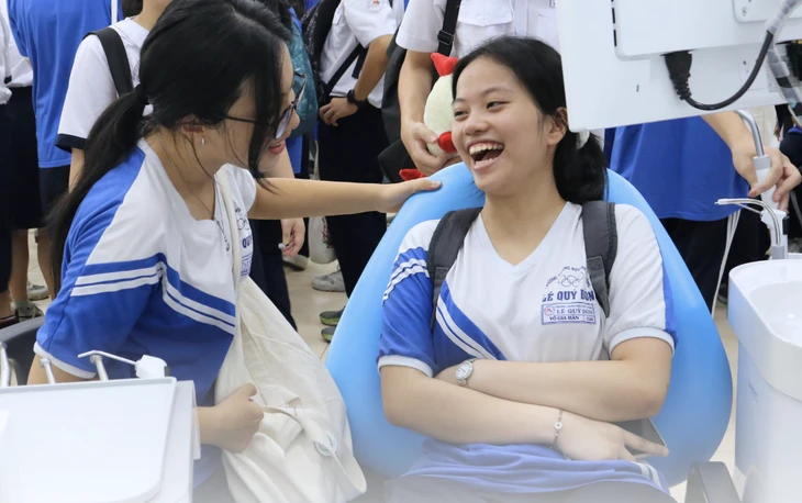 Trường đại học Khoa học sức khỏe điều chỉnh cách thức nộp hồ sơ xét tuyển sớm