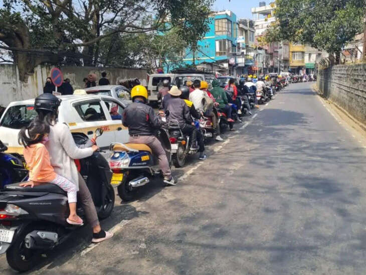 Vỉa hè trả lại cho người đi bộ: Chuyện từng hiếm gặp nay bình thường, đi chậm lại thấy bình tâm