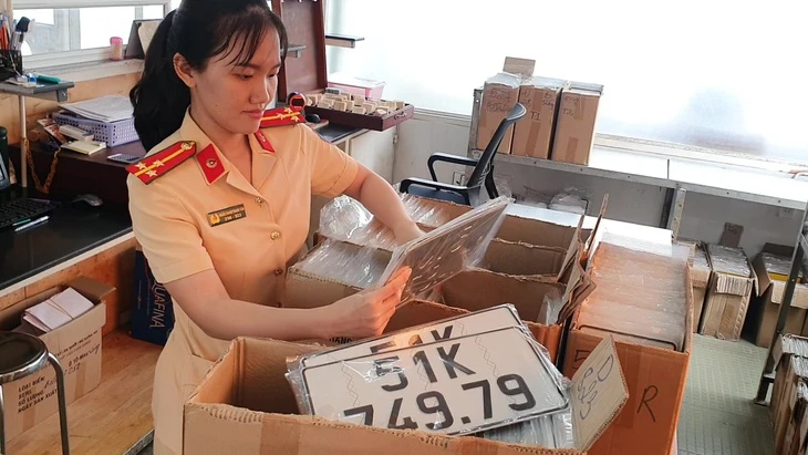Mua bán xe mà không sang tên đổi chủ, có vi phạm pháp luật?