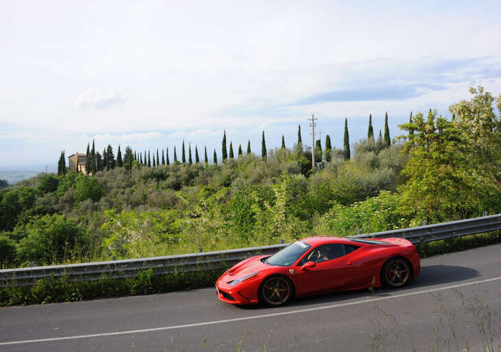 Hé lộ trải nghiệm ‘phượt’ bằng siêu xe Ferrari đi dọc nước Ý