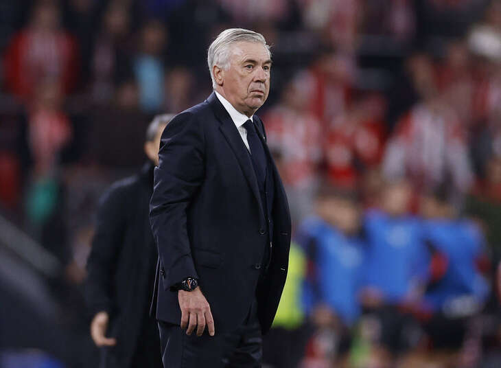 HLV Ancelotti giương cờ trắng cuộc đua top 8 Champions League