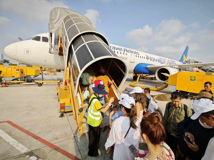 ACV nói phí sân bay thấp, khó tác động tăng giá vé máy bay