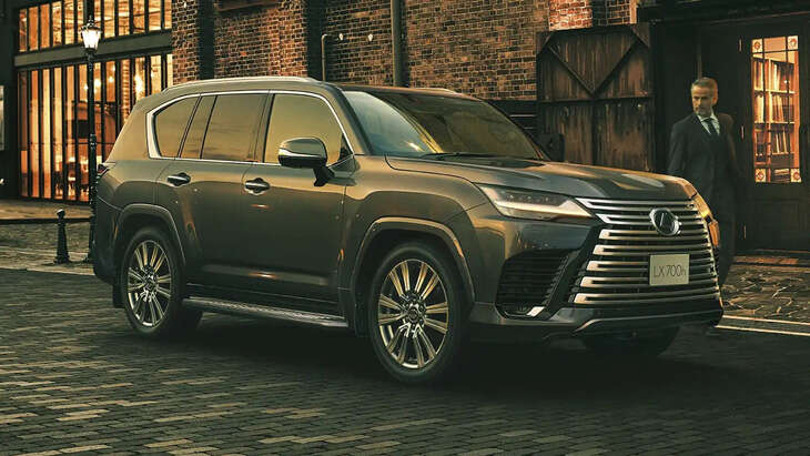 Lexus LX700h ra mắt, đậm chất 'chủ tịch', có thể sạc cho thiết bị điện bên ngoài