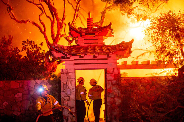 Los Angeles kêu gọi hỗ trợ, bão lửa vẫn hoành hành ở tiểu bang đông người Việt