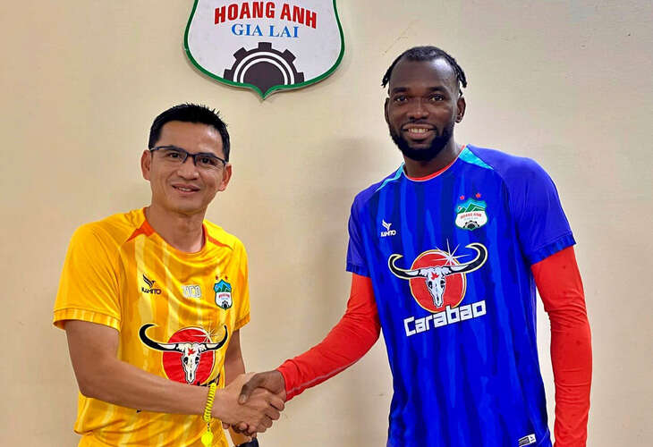 CLB Hoàng Anh Gia Lai bị ngoại binh kiện lên FIFA