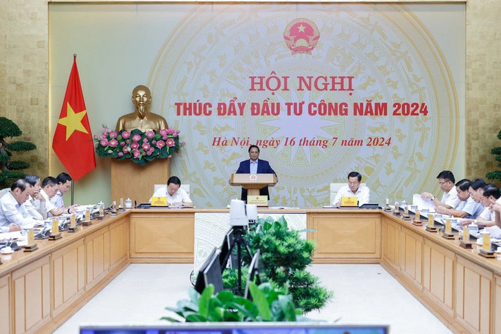 Thủ tướng: Vì sao cùng chính sách đầu tư công mà có nơi làm tốt nơi chưa tốt?