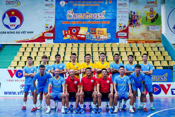 CLB futsal Sanvinest Khánh Hòa giải thể vì thiếu tiền?