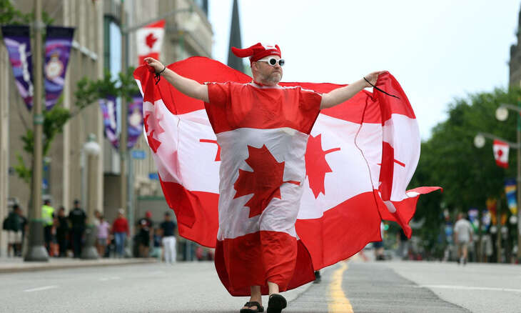 Canada đáp trả ý tưởng sáp nhập của ông Trump, bùng nổ tinh thần yêu nước