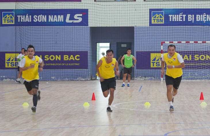 3 trọng tài futsal Việt Nam không qua được bài kiểm tra thể lực