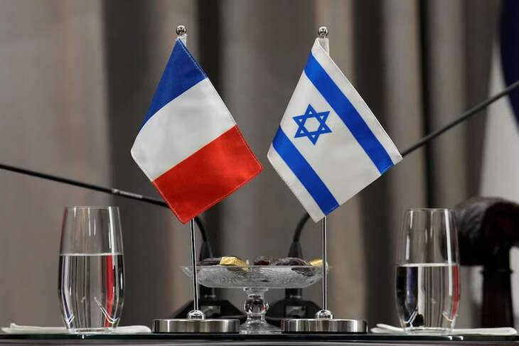 Israel chuẩn bị thủ tục pháp lý chống lại Tổng thống Pháp Emmanuel Macron