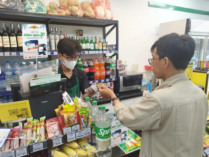 Napas bắt tay Mastercard thúc đẩy thanh toán không tiếp xúc