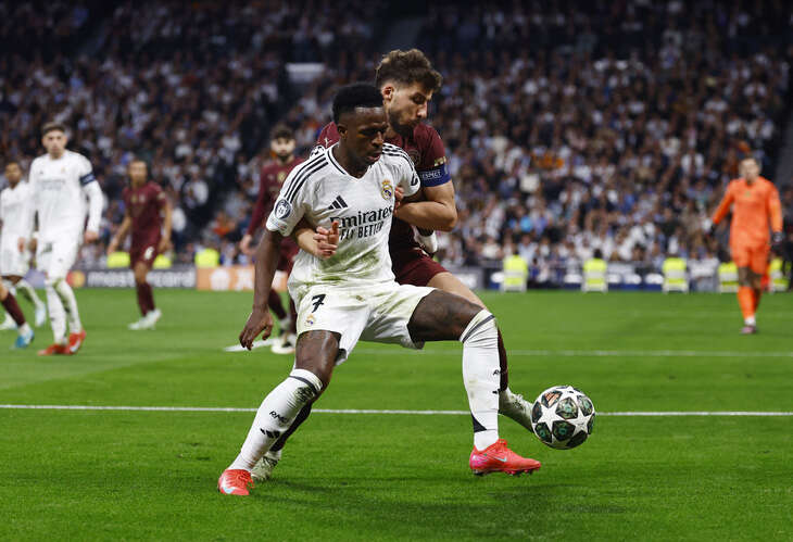 Vinicius Jr đáp trả thông điệp ‘đừng khóc’ của CĐV Man City