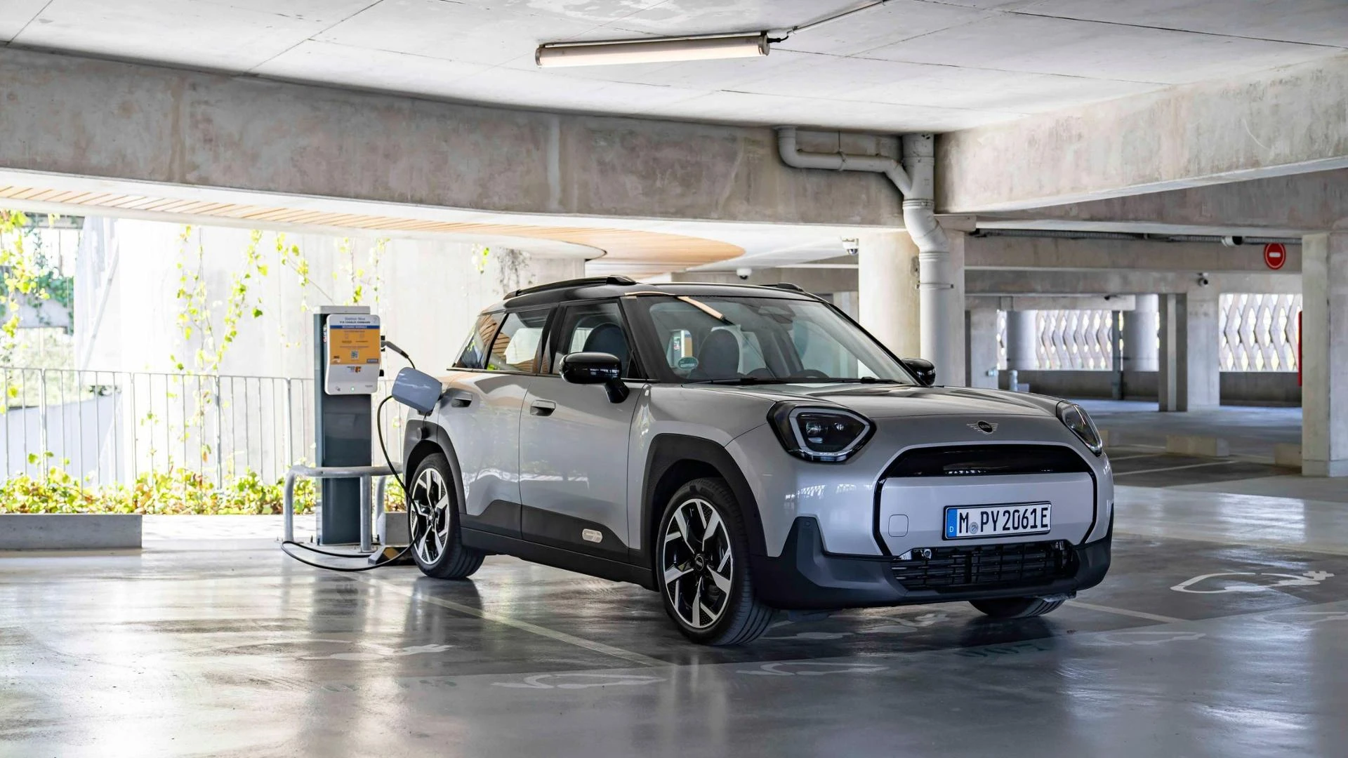 Indiscrezioni cinesi, batterie allo stato semi solido per Mini