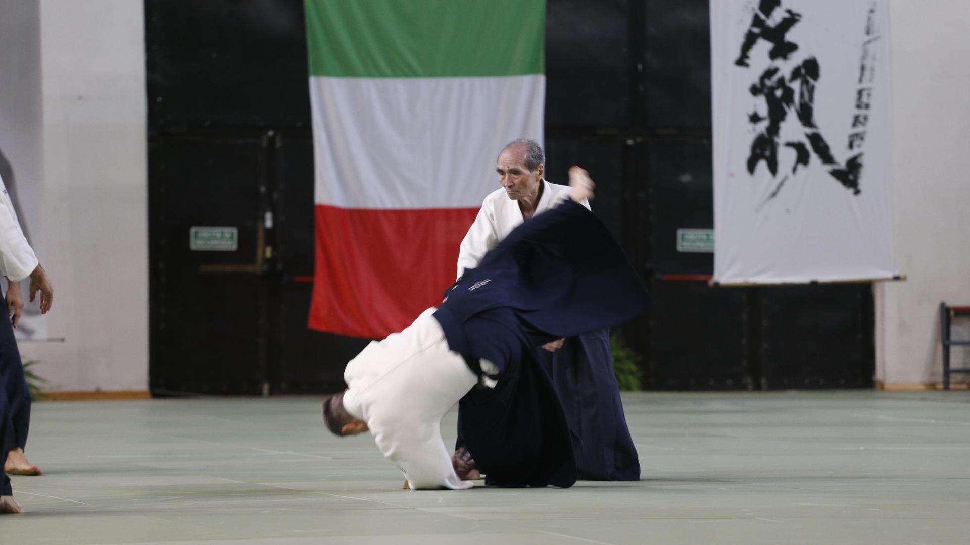 Arti marziali, sul tatami a 94 anni per festeggiare le sei decadi dell’Aikikai d’Italia