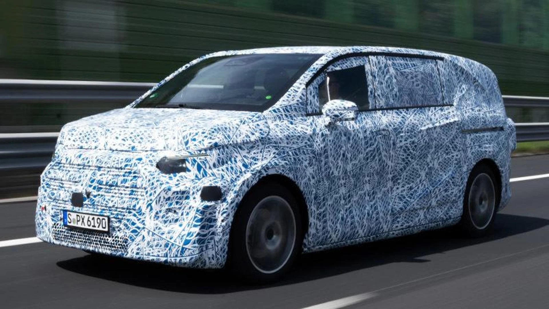 Mercedes VLE: il futuro del lusso elettrico a otto posti