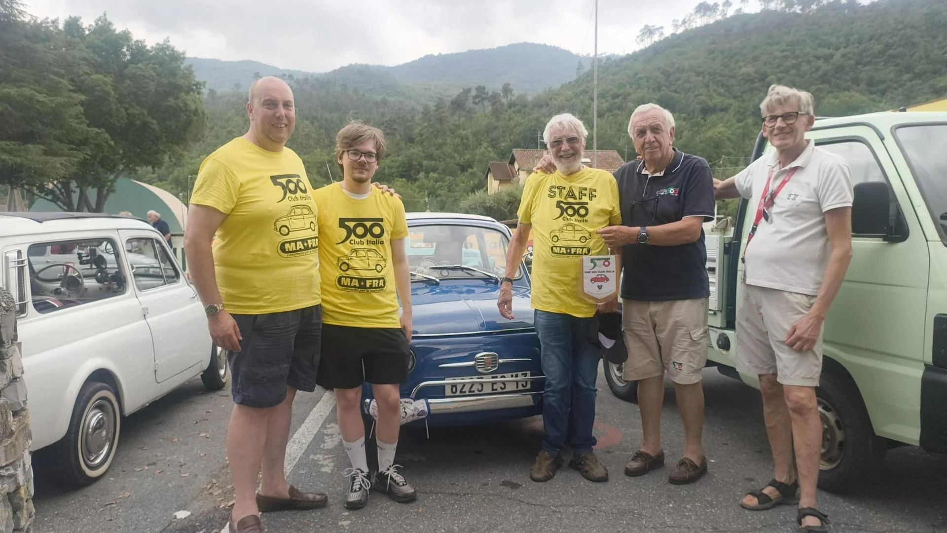Fiat 500, a Garlenda una festa di passione con la storia straordinaria del 94enne Pierre Allain