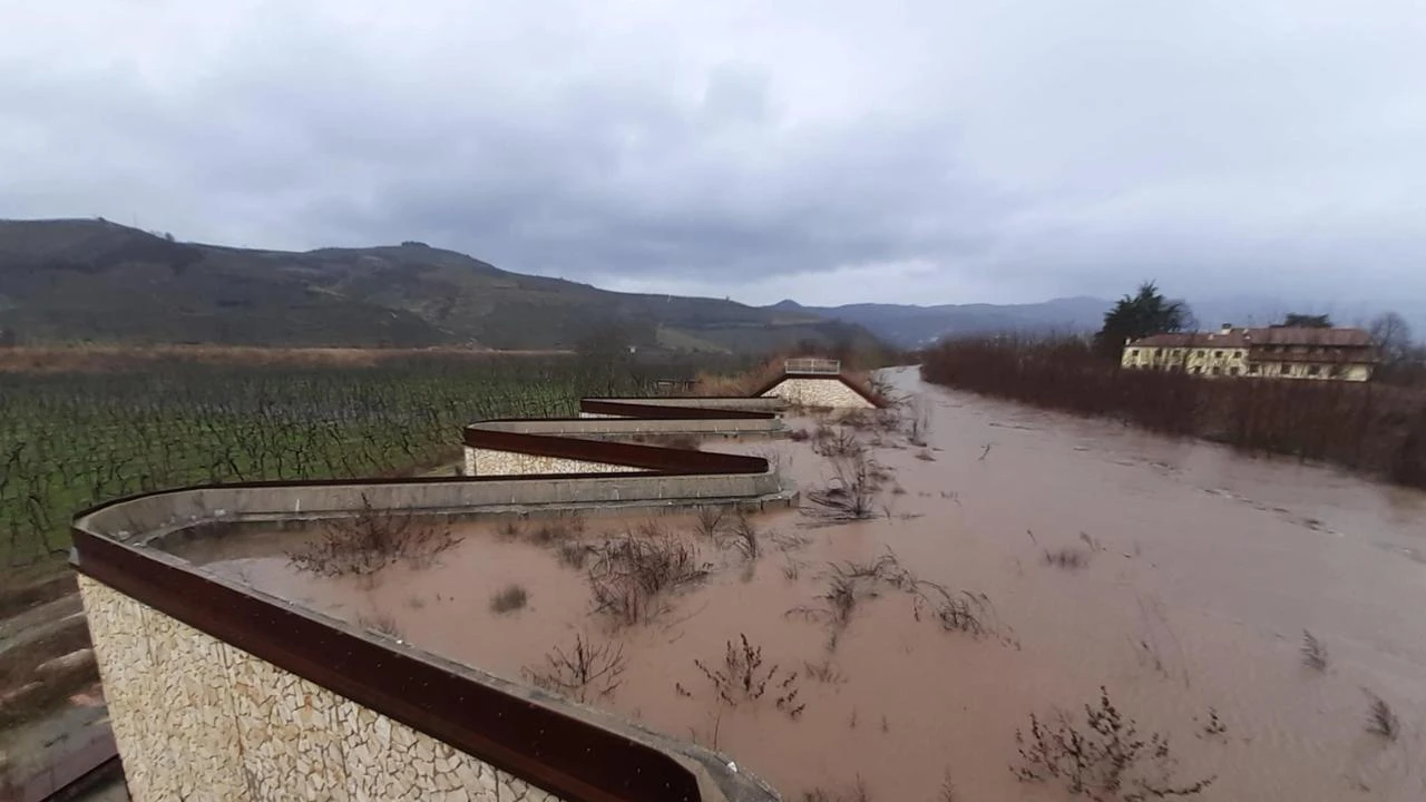 Maltempo, gli esperti: “Sono i colpi di frusta delle precipitazioni”. Ecco cosa sta accadendo in Italia