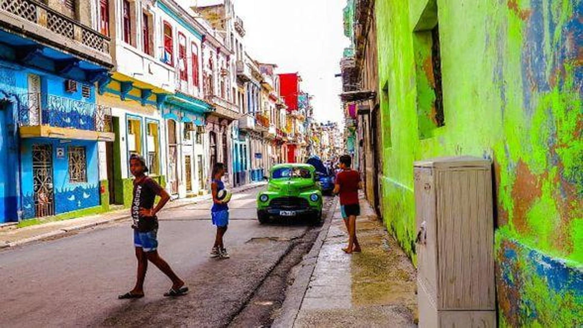 Hotel in fuga da Cuba: dopo Iberostar anche Meliá lascia 15 strutture, cresce il pressing Usa