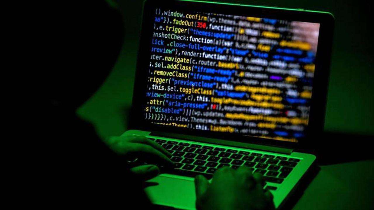 Ondata di attacchi hacker filorussi a ministeri italiani: nel mirino anche i trasporti