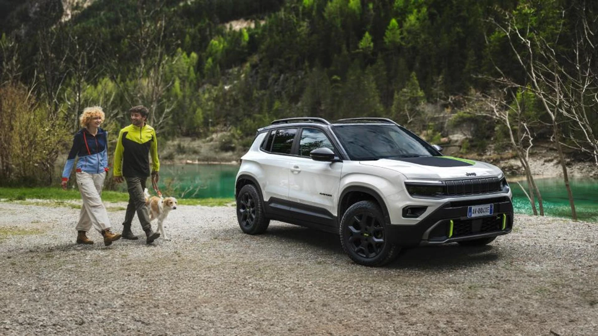 Jeep Avenger 4xe? Così ai 105 Xmasters 2025