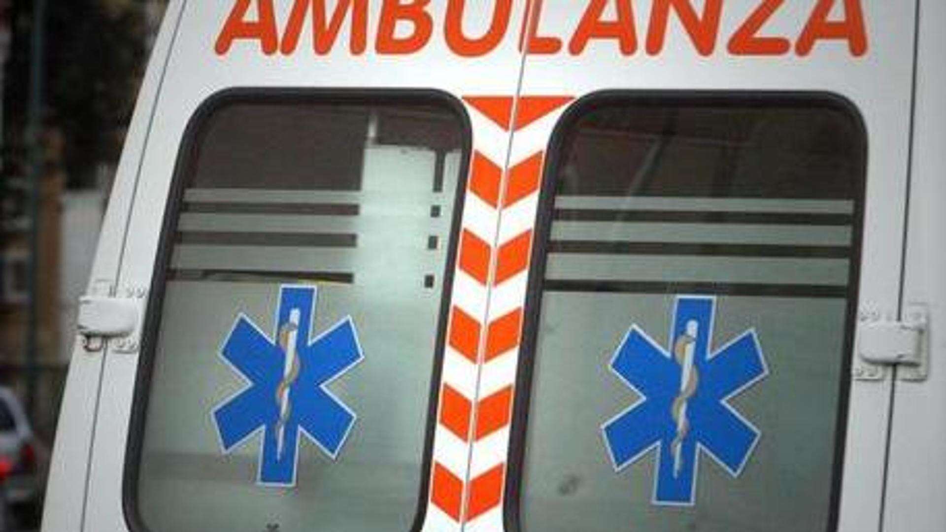 Si ribalta con l’auto e finisce in un fossato, morto un 39enne nel Padovano