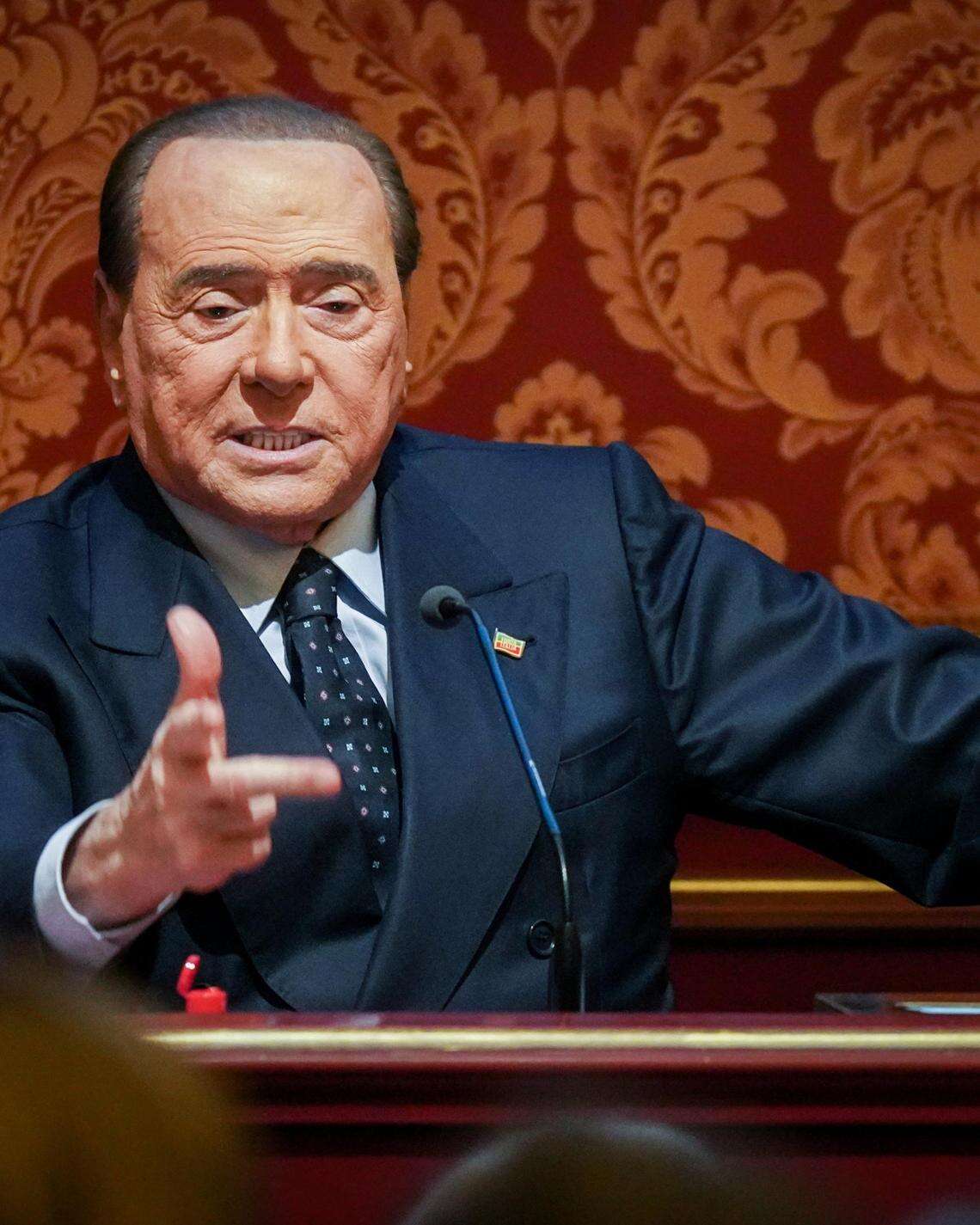 Berlusconi e il giallo del testamento colombiano: cosa è e perché il Tribunale lo ha respinto