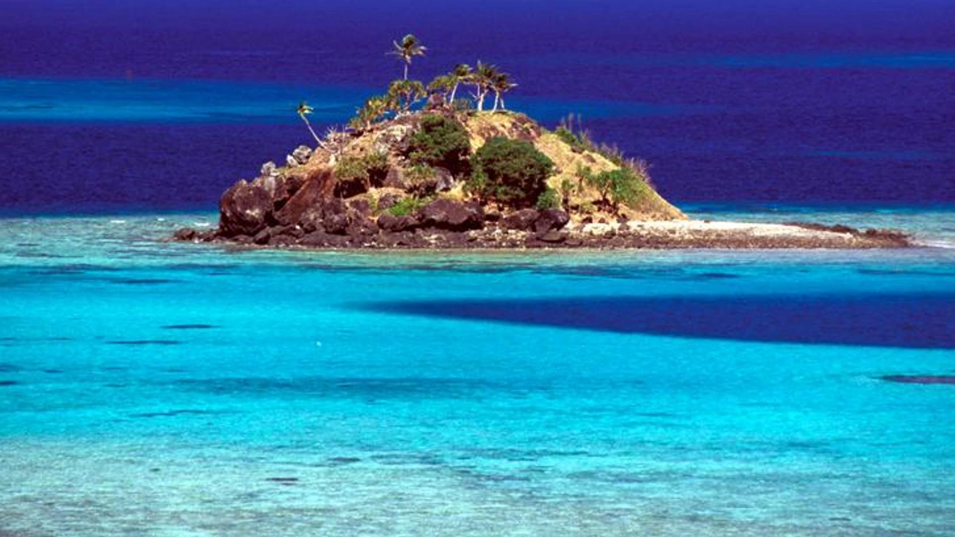 48 ore alle Yasawa, le Fiji dei vulcani e di “Laguna blu”