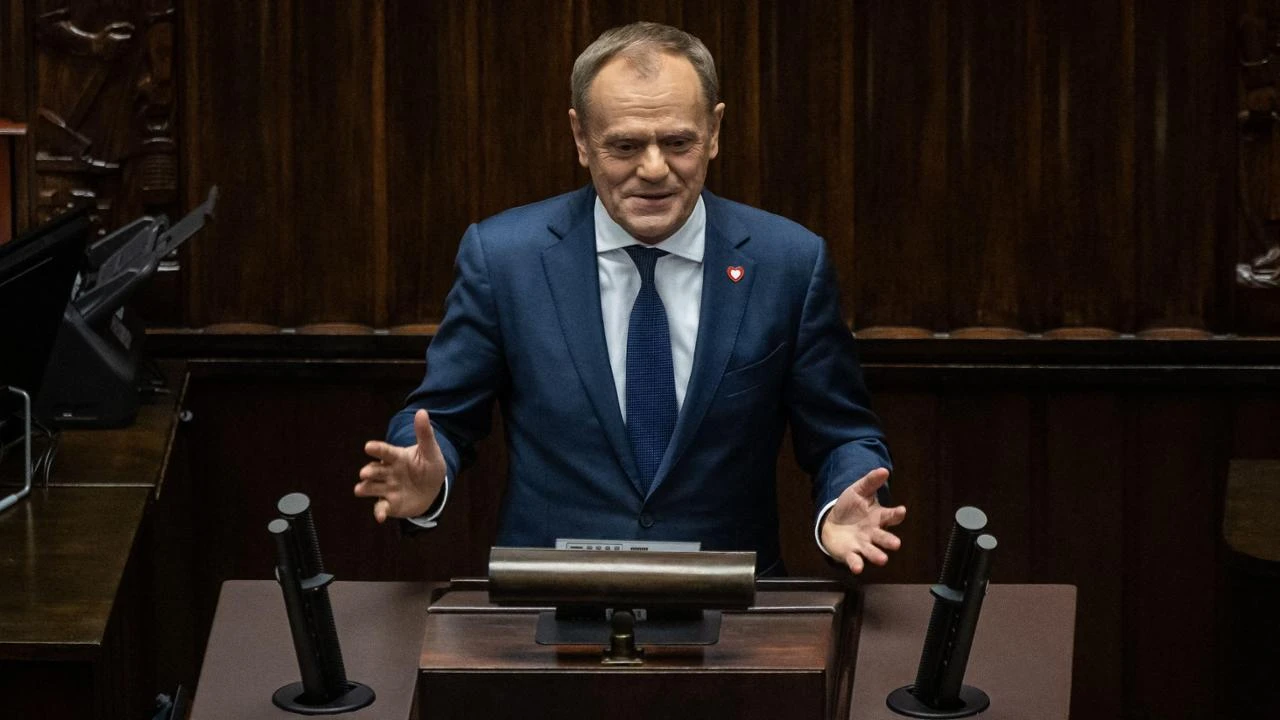 La Polonia volta pagina, l’europeista Tusk primo ministro