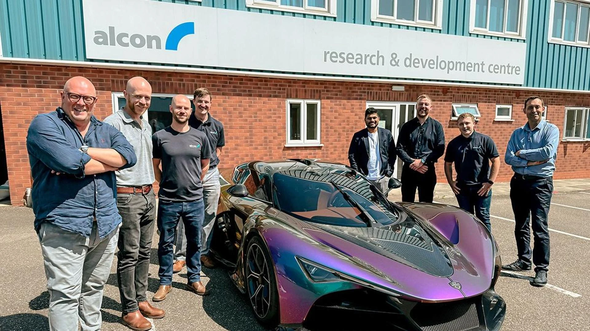 Zenvo Aurora, come frena una macchina da 1850 cavalli?
