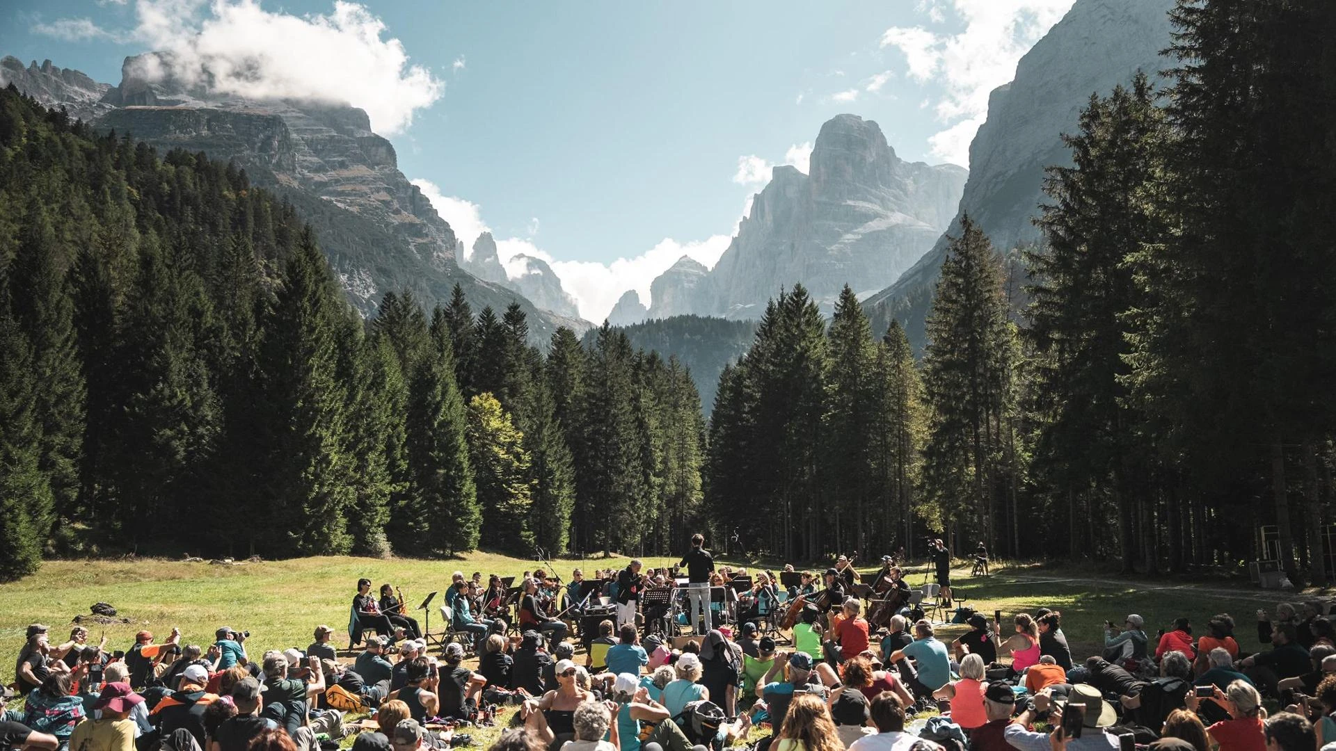 Escursioni e musica live: sulle Dolomiti l’estate diventa spettacolo