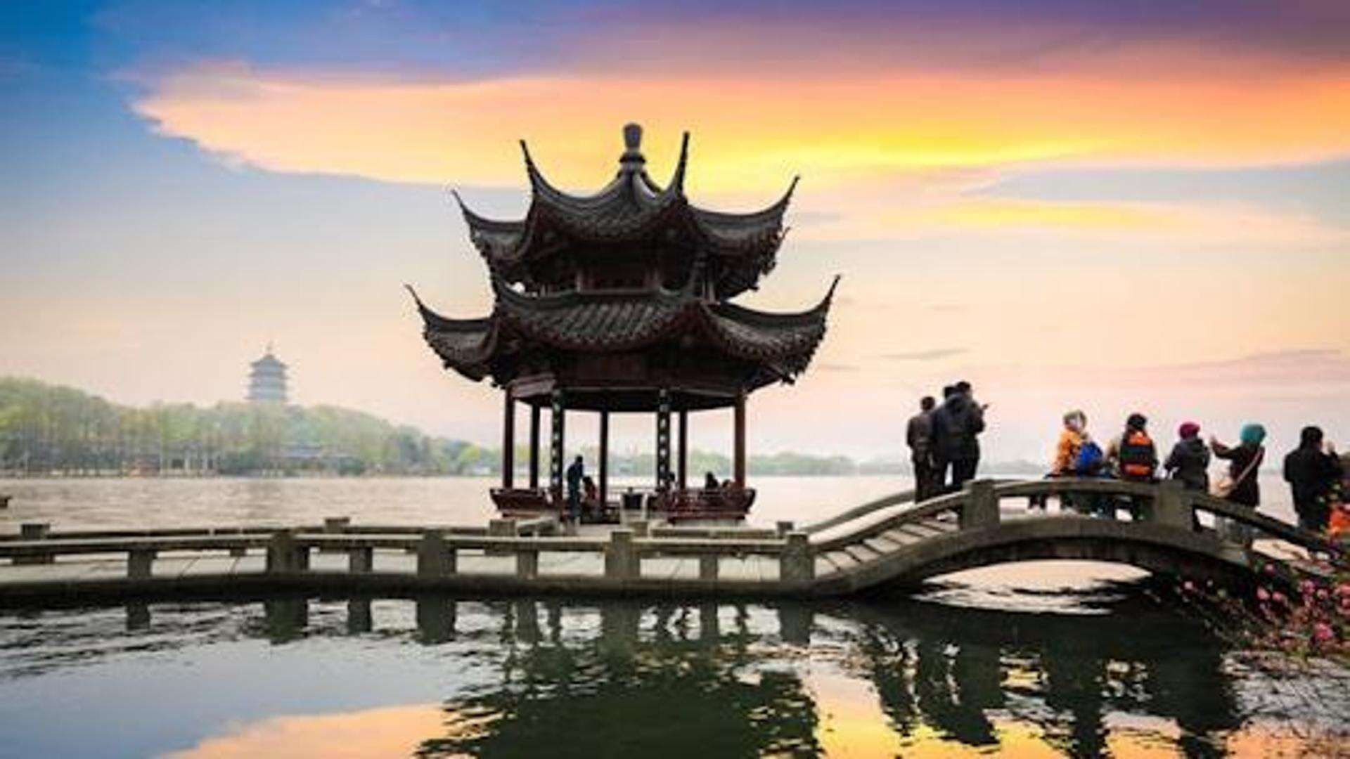 In viaggio con Marco Polo (7): ad Hangzhou e Suzhou, dove il Veneziano scopre la città più ricca della Cina e la Venezia d’Oriente