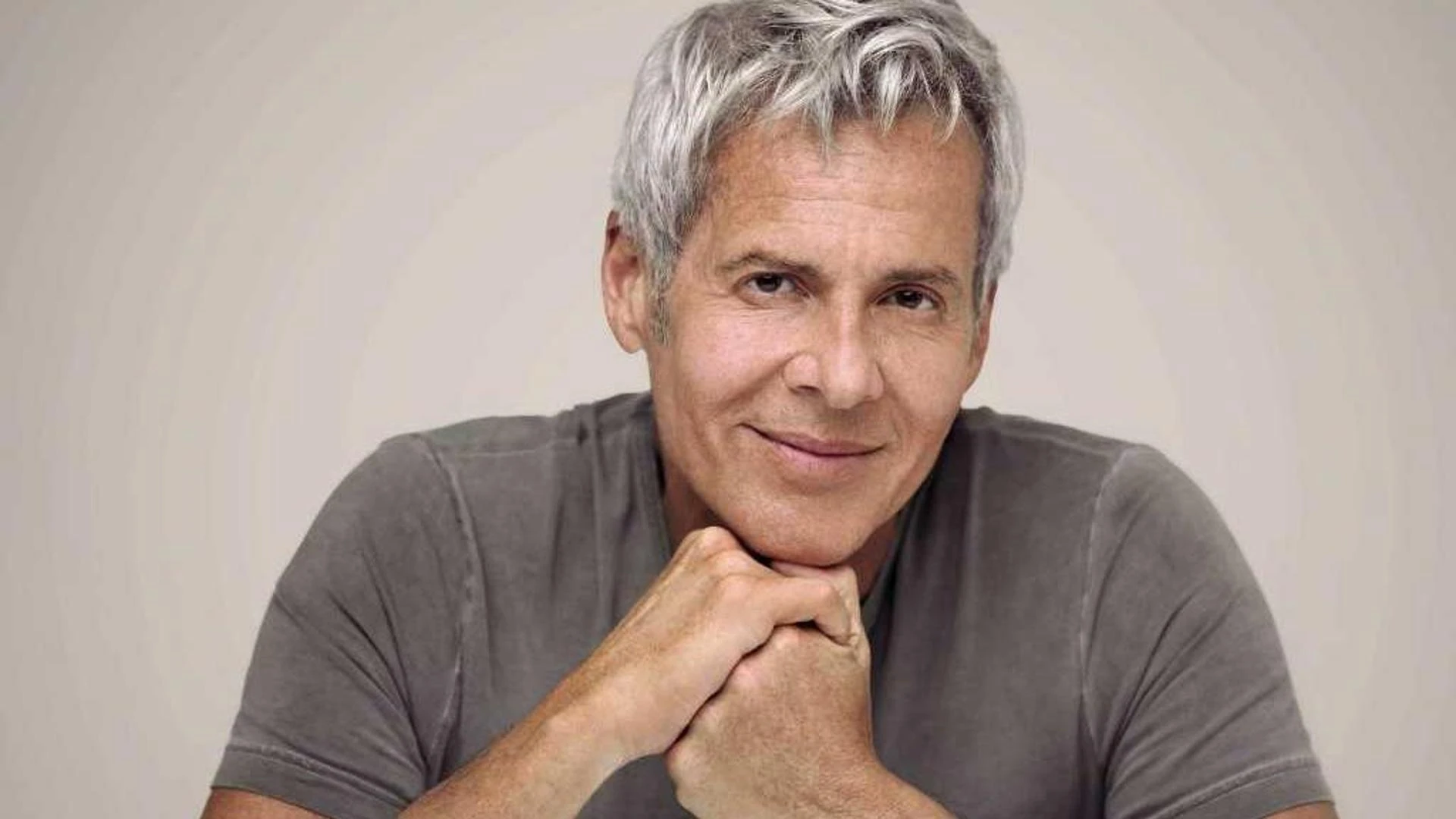 Baglioni in concerto a Lampedusa: polemica sugli 800 mila euro spesi dal Comune per l’evento