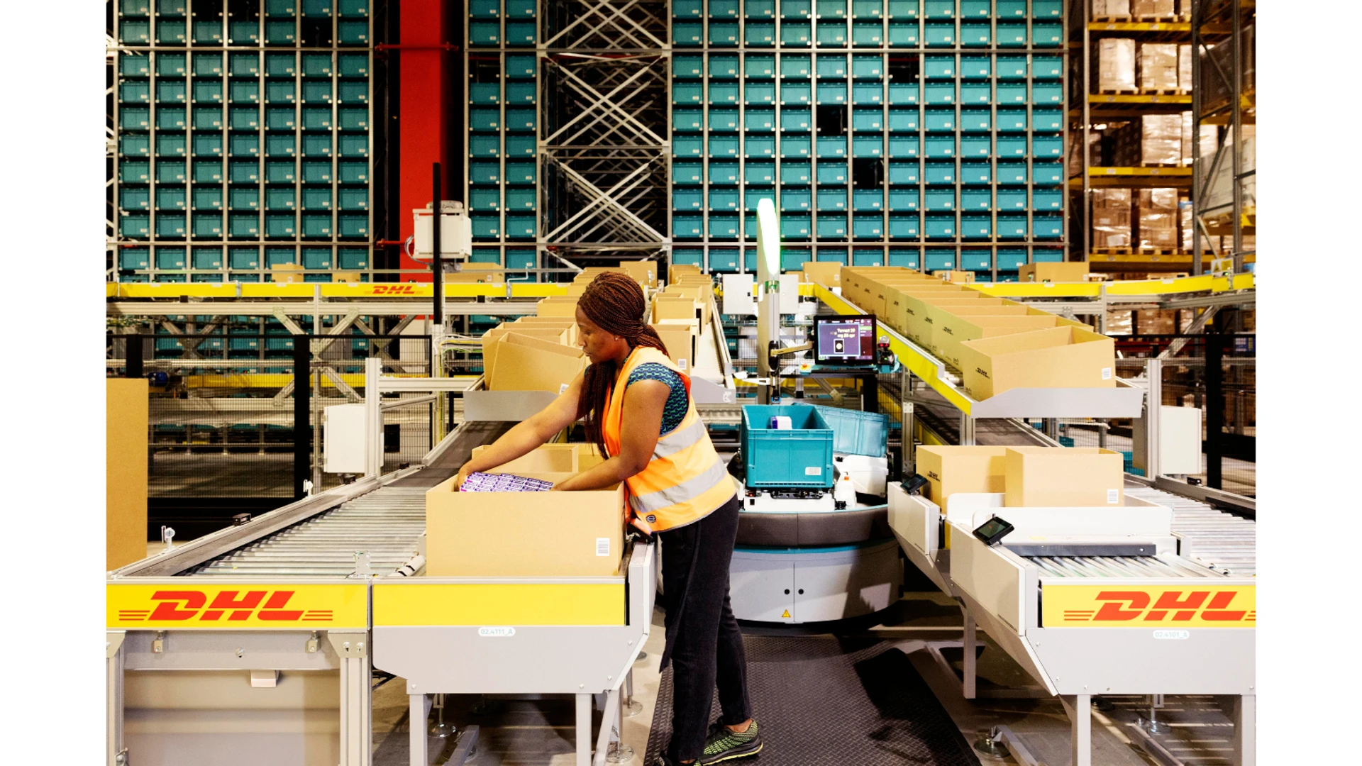 Dhl lancia il sistema di automazione al Dhl Health Logistics Campus di Livraga