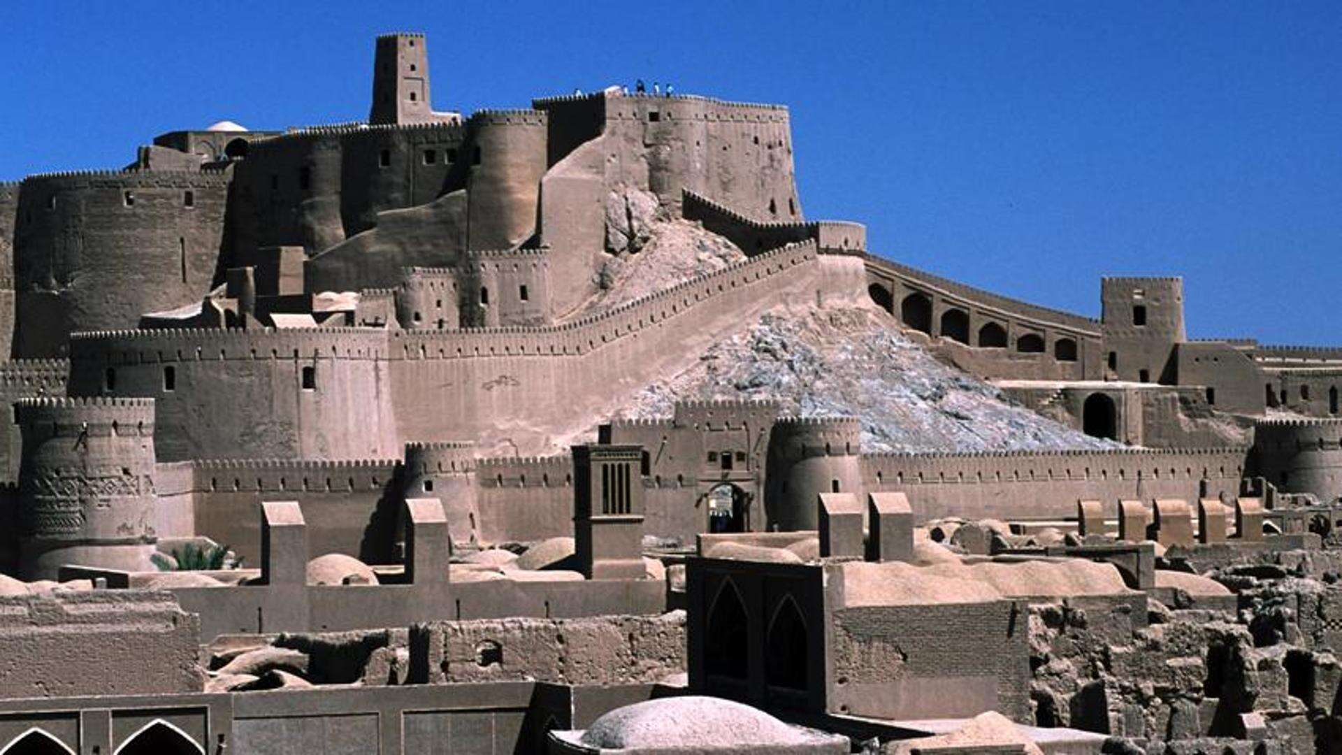 In viaggio con Marco Polo (nona parte) – Da Bam a Yazd, dove il Veneziano scopre meraviglie della Persia