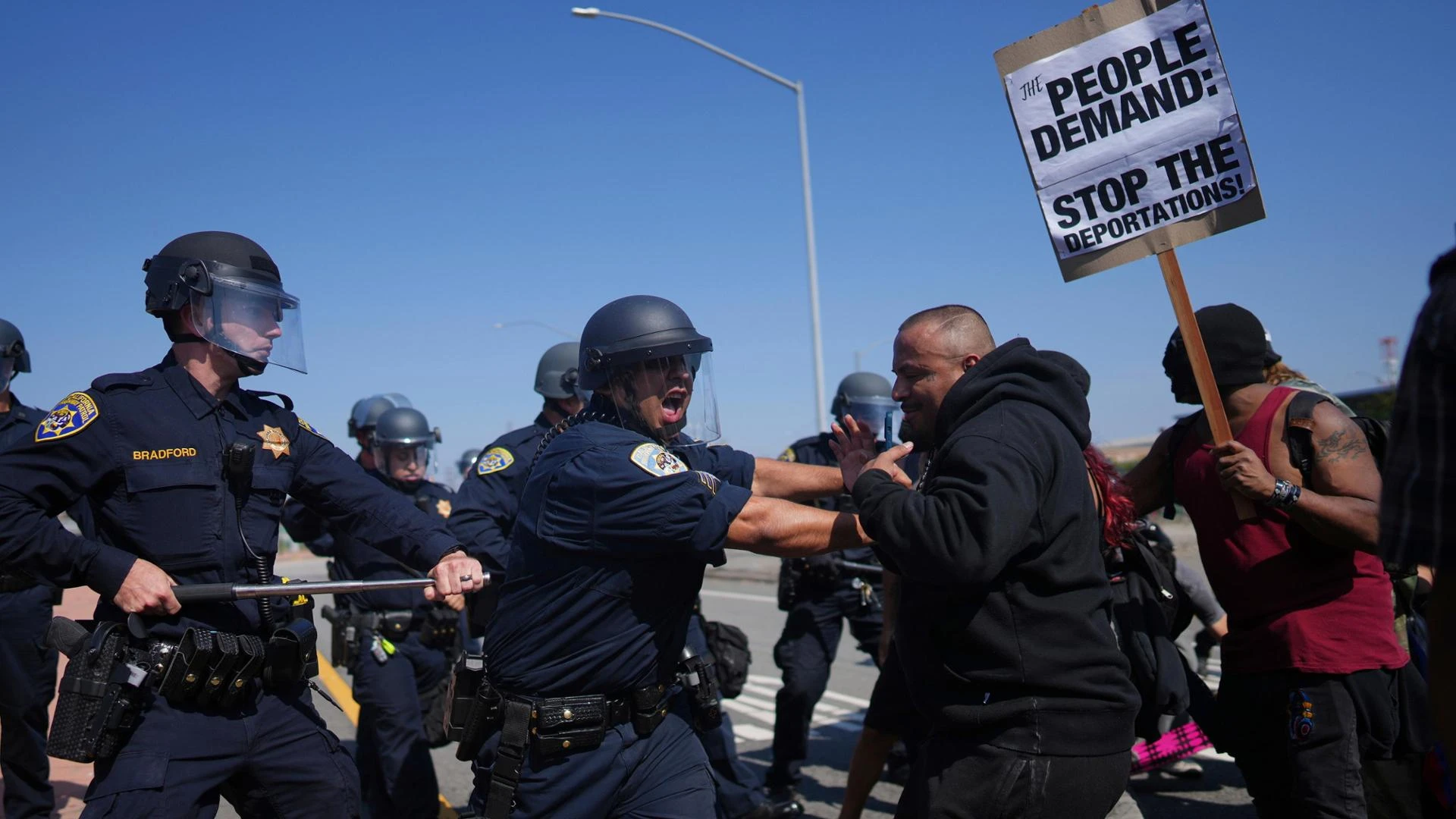 Antifa, narcos e pro-Pal: rischio infiltrazioni nelle proteste contro Trump