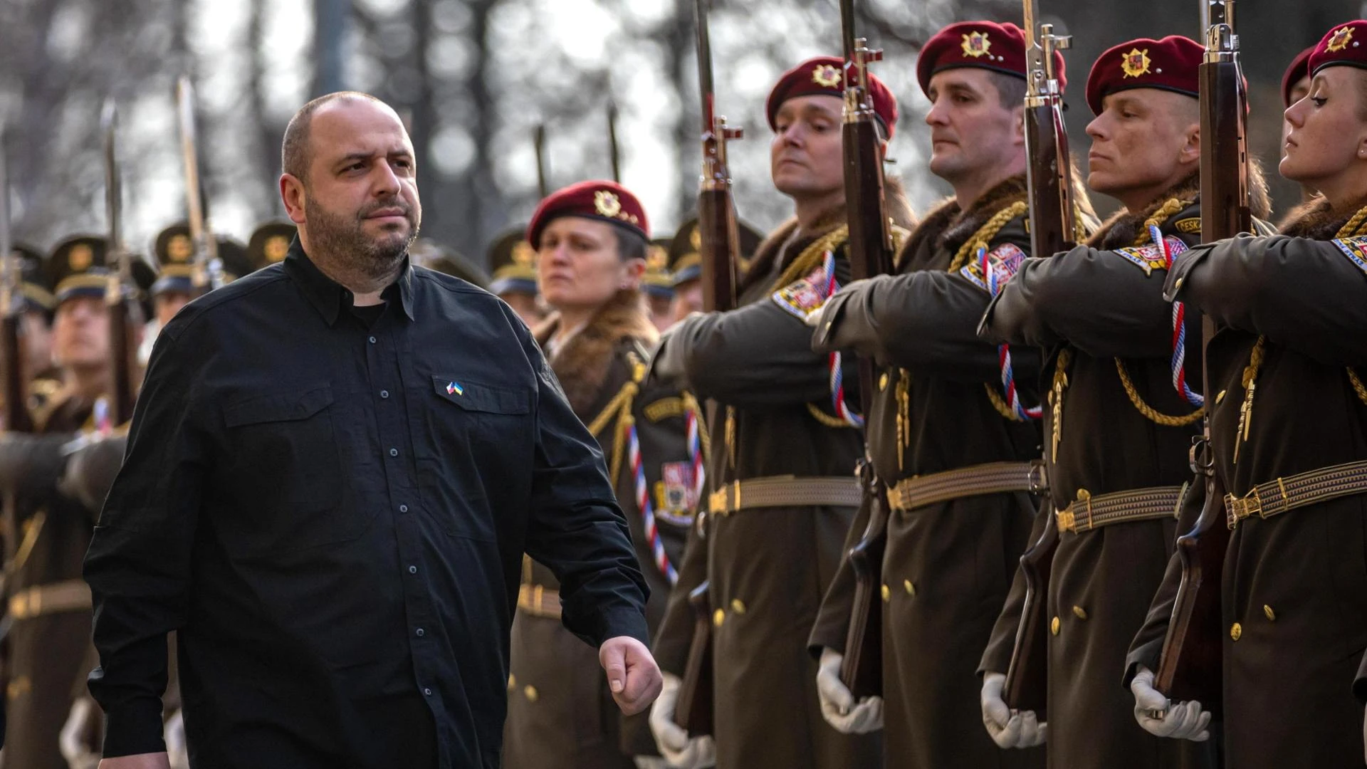 Colloqui a Istanbul: Mosca rilancia Medinsky, Kiev risponde con Umerov, simbolo dei tatari di Crimea
