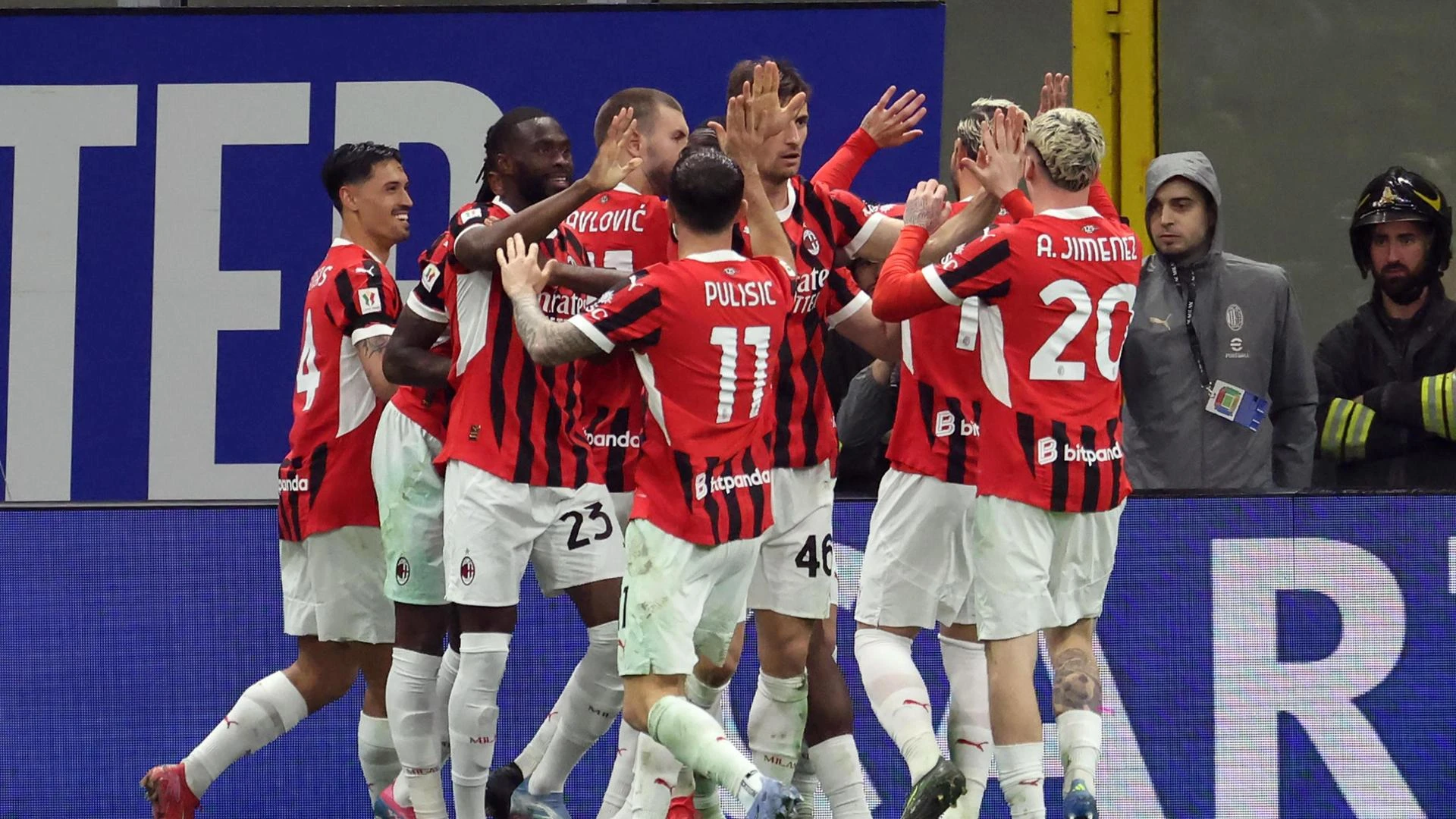 Il Milan ne fa 3 all’Inter e va in finale di Coppa Italia. Per i nerazzurri addio al sogno triplete