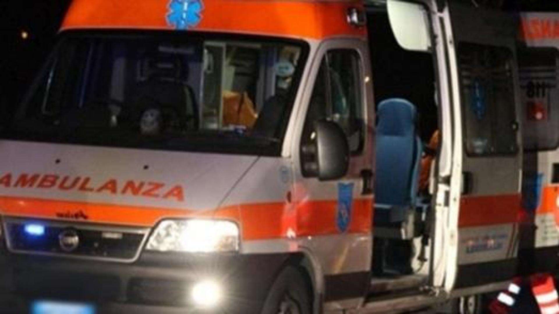 Padova, trovano in casa il cadavere di un 66enne con una pistola accanto. Gravissima la compagna