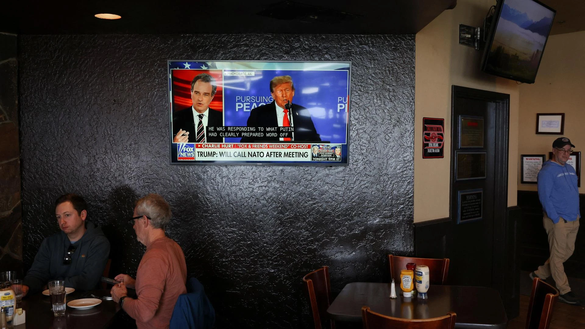 “Un regalo a Putin”, “Per Trump niente Nobel”: le reazioni dei media internazionali dopo Anchorage