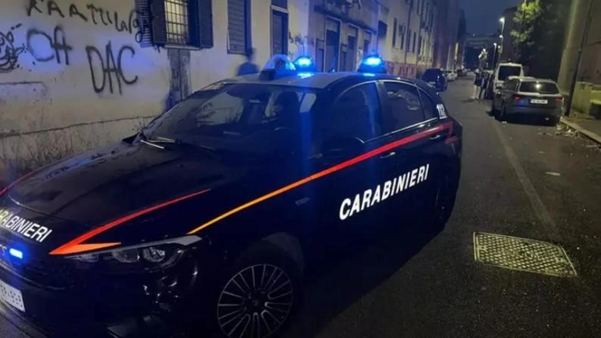 Genova, passamontagna e spranghe per picchiare minori stranieri non accompagnati