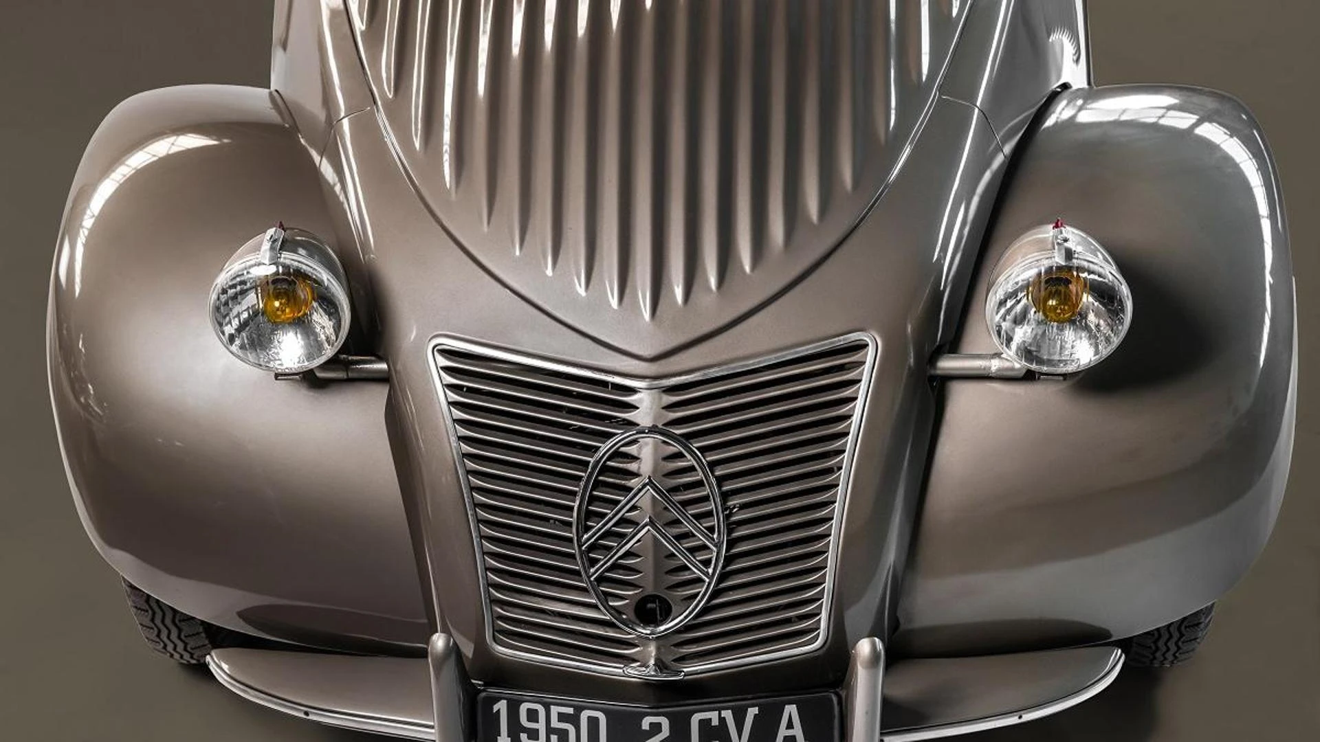 Citroen 2CV, il sogno dei contadini col cappello